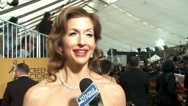 Stars from GAME OF THRONES, HOUSE OF CARDS, & ORANGE IS THE NEW BLACK at SAG Awards! смотреть онлайн