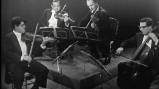 Amadeus Quartet in 1956: Mozart K458 1/2 Amadeus (4.1956) смотреть онлайн