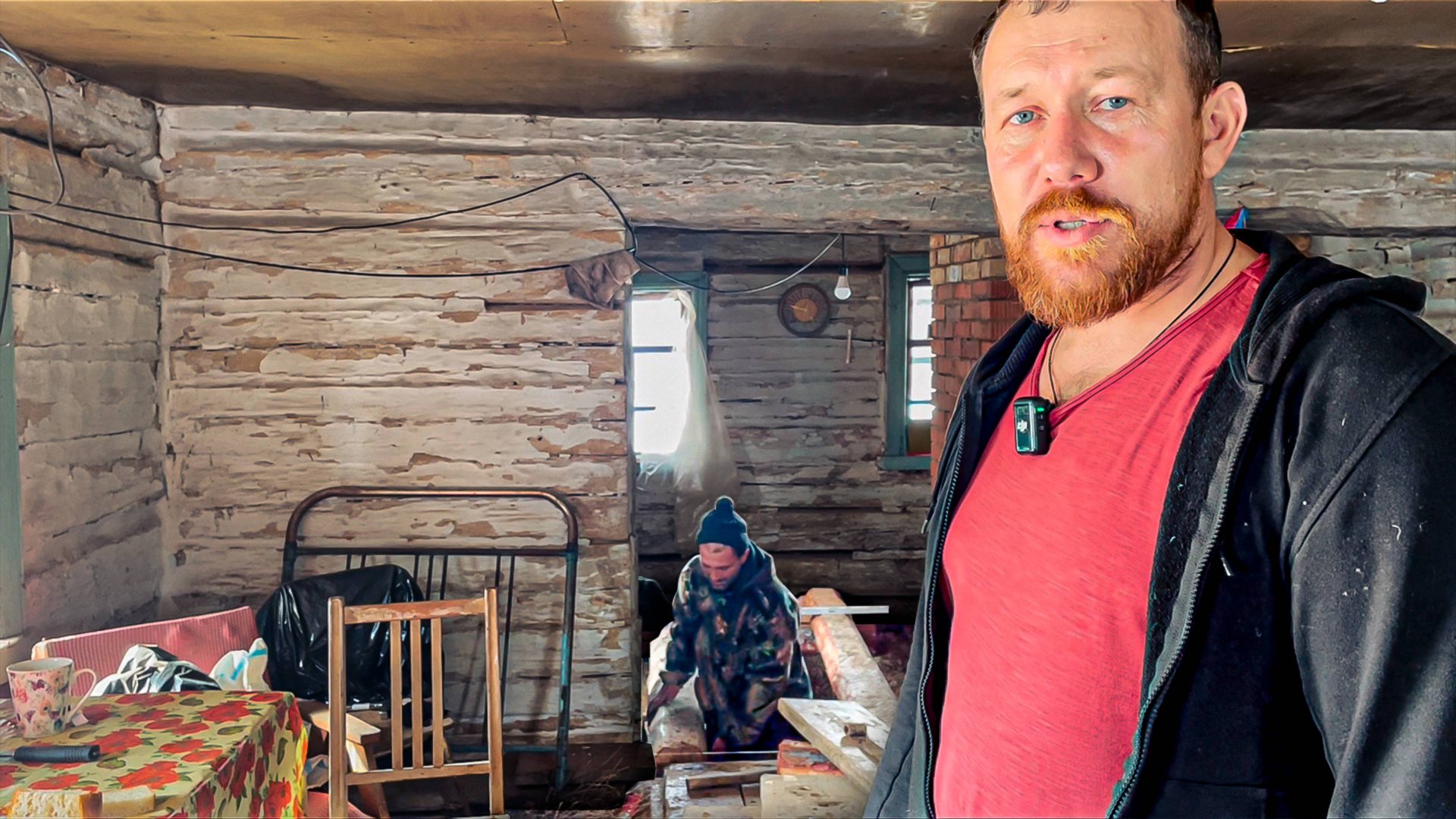 Меняем полы в дедовском доме. Общаюсь с подписчиками смотреть онлайн