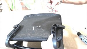 Установка (замена) подлокотников для офисного кресла Ларк (Lark) Ch-696