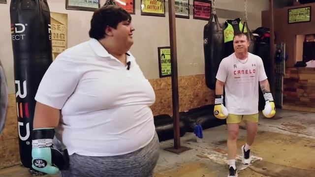 Канело проводит «тяжёлые» спарринги смотреть онлайн