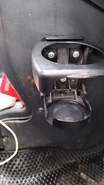 подстаканник в ВАЗ 2114