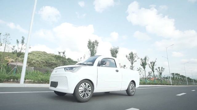 EEC L7e electric pickup truck смотреть онлайн