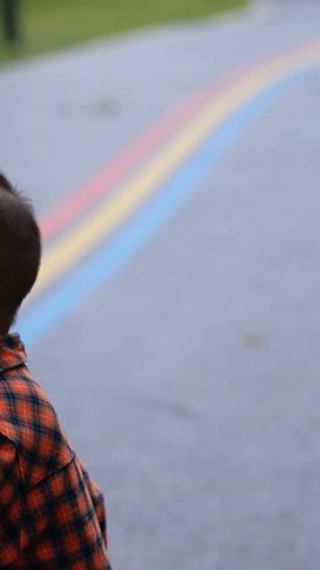 Suburb Weekend to Feeling Spring in China смотреть онлайн