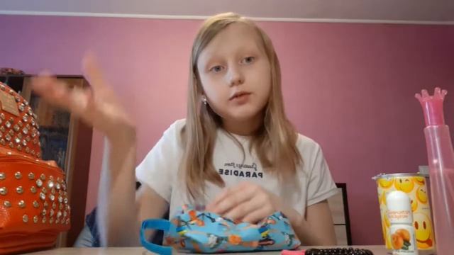 Что в моём рюкзаке???🤨//видео Lera Paid