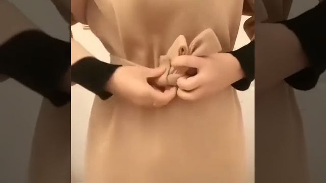 Как завязать красиво пальто !!! Лайфхак для модниц !!!!!! смотреть онлайн
