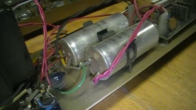 Peavey Standard 260 A, Leaky Caps. Identify parts to replace. Dirty Pots смотреть онлайн