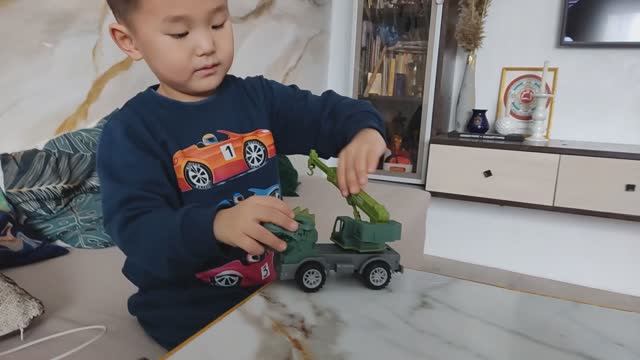 Автокран динозавр. Антистресс. Распаковка игрушек