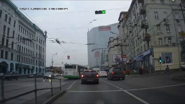 Автобус подумал, что он трамвай смотреть онлайн