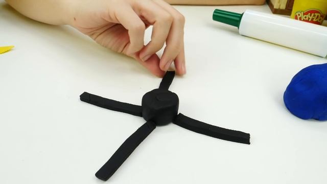 Ромео сбежал из тюрьмы! Лепим вертолет - Развивающие мультфильмы для детей про игрушки PJ Masks смотреть онлайн