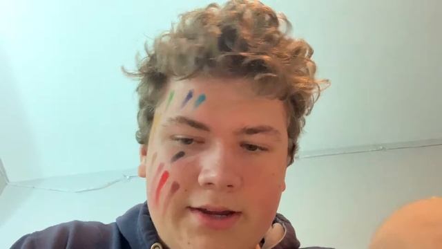 James Charles Mini pallet vs Regular pallet смотреть онлайн