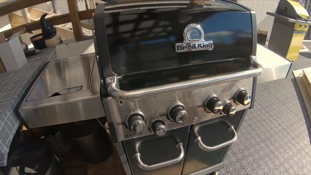Broil King Baron 490 - Timelapse смотреть онлайн