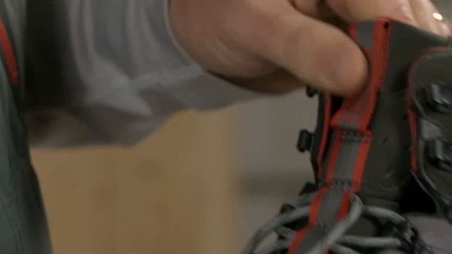 Simms Vapor Boot Francais смотреть онлайн