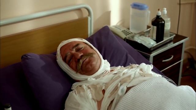 "Bi Baktım Kendi Arabam Üzerime Geliveriyo!" | Sağ Salim 2 | En Komikler смотреть онлайн
