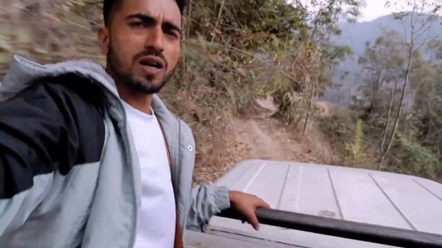 Mama Ghr Pickup Ma Gako Paxadi Jhundera Ausaliko Kadale Mero Jacket Chetdiyo😔