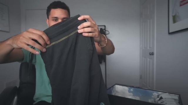 INSANE Sneaker Package From NIKE! смотреть онлайн