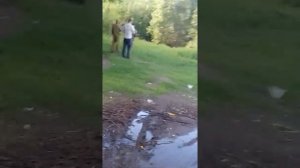 дети играют со спичками