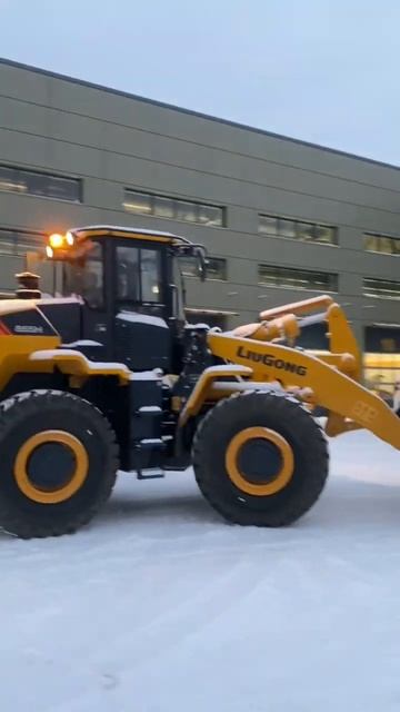 Фронтальный погрузчик🔥 #ЛГМашинери #liugong #фронтальныйпогрузчик смотреть онлайн
