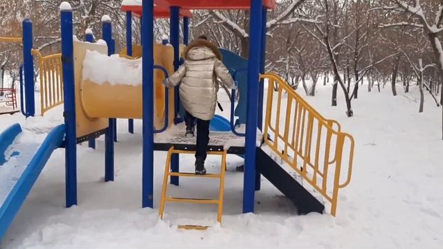 Игровая площадка вся моя!!! смотреть онлайн