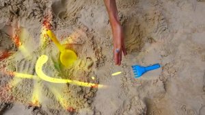 Песочница у Свинки Пеппы - Играем в огород с Машей Капуки - Видео с игрушками для детей