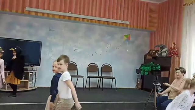 театральная студия Делька"А что у вас?" смотреть онлайн