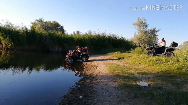 Очередной выходной в компании друзей. смотреть онлайн