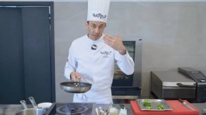 Готовим жареный хариус с зелеными овощами с Евгением Баранниковым