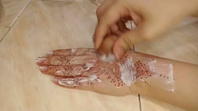 How to remove Mehndi Color from hand instantly | Safe and easy way#mehndi #henna смотреть онлайн