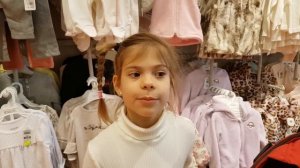 ШОУ Baby Zara - Элис покупает Игрушки и Одежду Заре