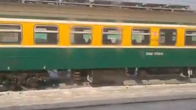 ЭД4М 350,вид из окна пассажирского поезда станция Тайга,февраль 2013 год смотреть онлайн