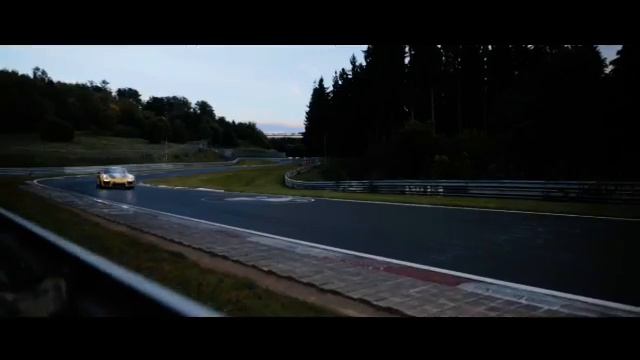 Porsche 911 GT2 RS en Nurburgring смотреть онлайн