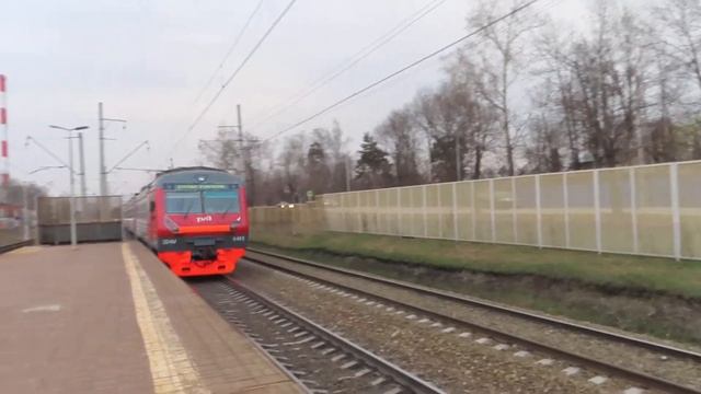 Электропоезд ЭД4М-0465 Рэкс платформа Ухтомская 15.04.2021 | ED4M-0465 rex train Uhtomskaya platfor смотреть онлайн