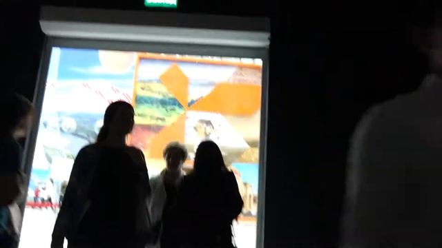 00022 EXPO ЭКСПО 2017 АРАБСКИЕ ДЕВУШКИ ПЕРЕОДЕВАЮТСЯ ДЛЯ ФОТОСЕССИИ and The МИККИ смотреть онлайн