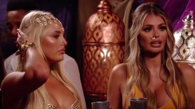 Dan Is Pressured To Choose Between Amber Or Single Life | Season 22 | The Only Way Is Essex смотреть онлайн