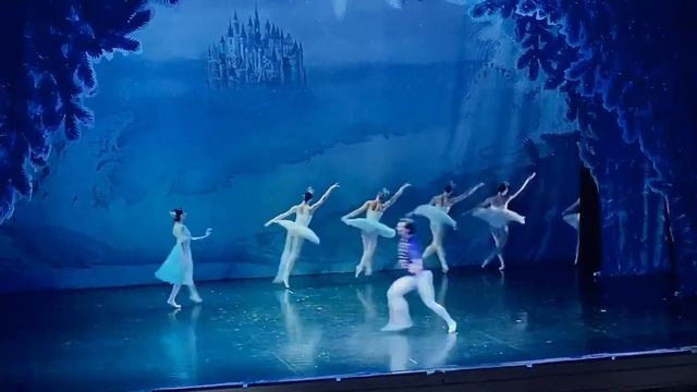 Эрмитажный театр. Чайковский. Щелкунчик. Театр балета им. Леонида Якобсона смотреть онлайн