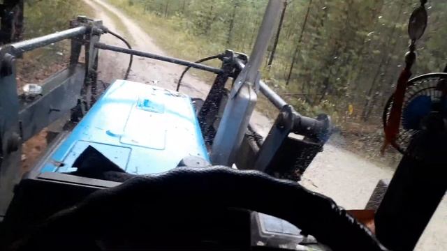 Поездка по лесной дорожке на мтз 82.1 смотреть онлайн