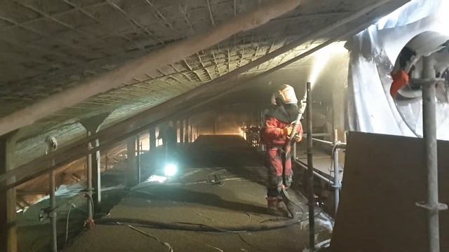 Béton projeté voie sèche en voûte à Nancy смотреть онлайн