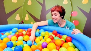 Строительные машинки учат буквы - Игры на развитие и Маша Капуки Кануки - Видео шоу «Давай почитаем»