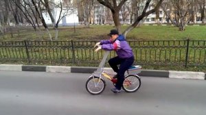 велосипед с дополнительным ручным приводом