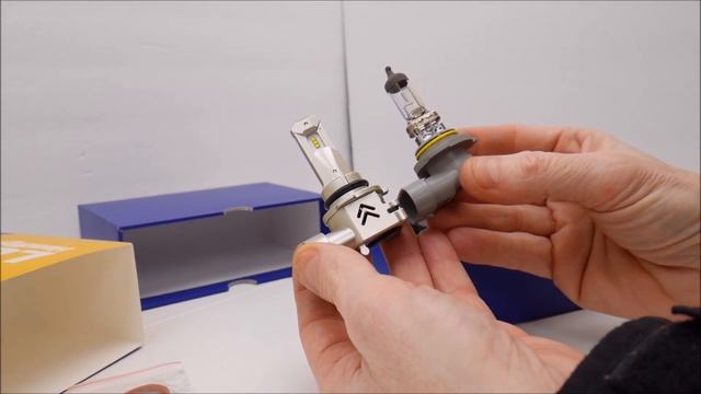 How to replace VW fog light bulbs on a Volkswagen EOS with LED's смотреть онлайн