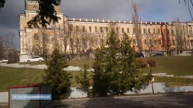 Музыкально-цирковая сосна в центре Курска смотреть онлайн
