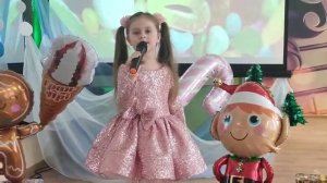 Кіра Савенко 6 років пісня"Шоколадка"  Автор Ісаєва Ірина