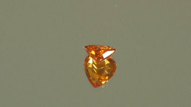 Top Mandarin Granat Tropfen 4,98 ct. смотреть онлайн