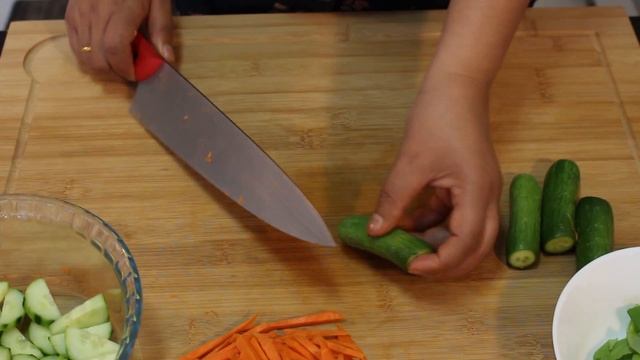 Delicious and Nutritious: Smoked Salmon Salad Recipe 🐟 🥗- Pabs Kitchen смотреть онлайн