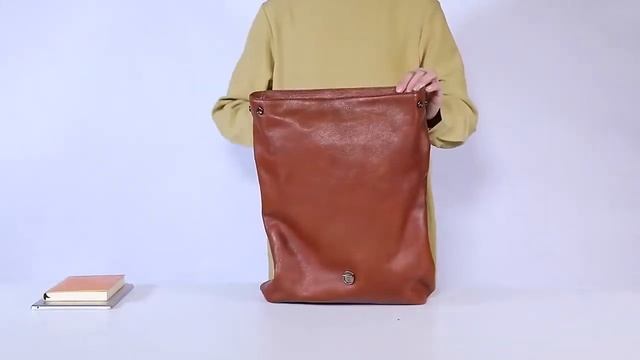 Classic Leather Backpack Women смотреть онлайн