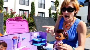 Доктор Плюшева помогает Боне. Видео для девочек