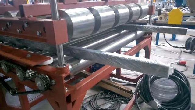 Автоматический термопресс для склеивания панелей сэндвич смотреть онлайн