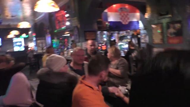 Хама угы в HARAT`S PUB Иркутск 24.11.2017 смотреть онлайн