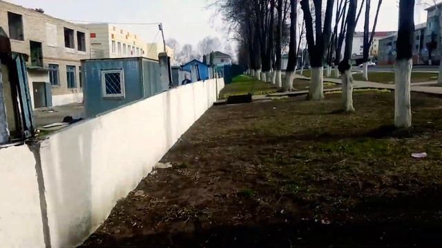 Бухой охранник гоняется за детьми смотреть онлайн