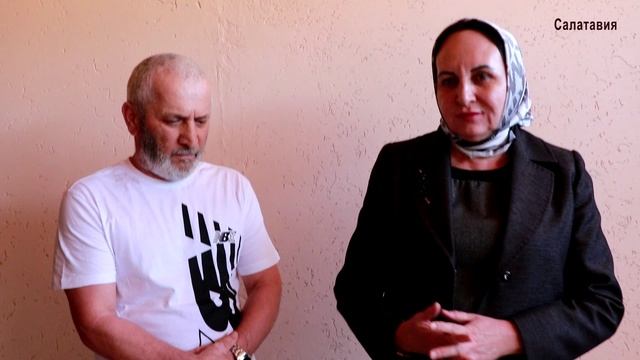 Ветераны ОМВД России по Казбековскому району почтили память погибшего участника СВО из с.Калининаул смотреть онлайн